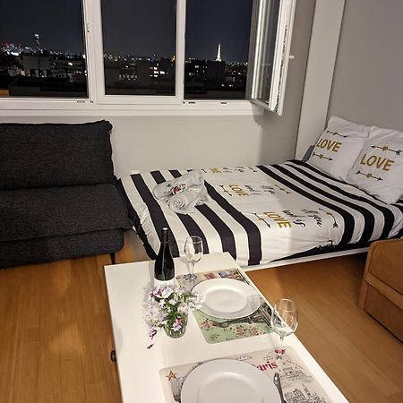 Charming Studio With Eiffel View Paris Exterior photo